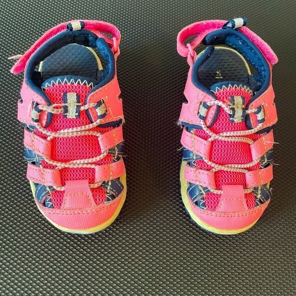 Carters water shoes closed toe athletic shoes size 5 pink blue